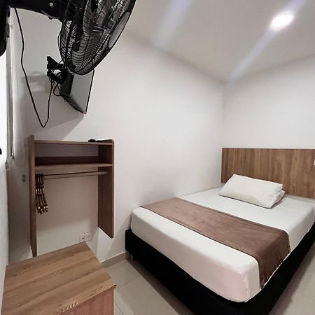 Hotel Sie7E Medellin Bagian luar foto