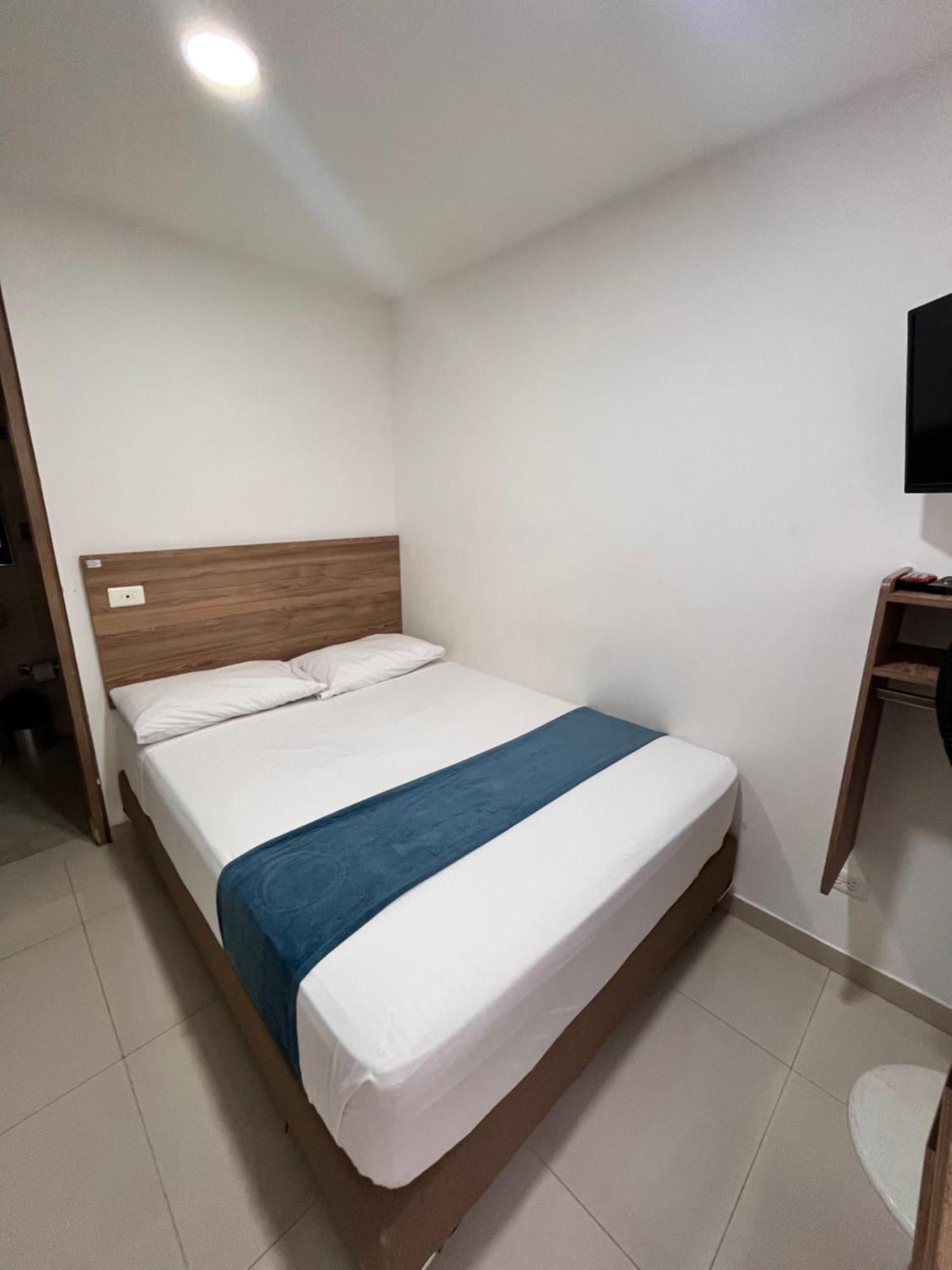 Hotel Sie7E Medellin Bagian luar foto
