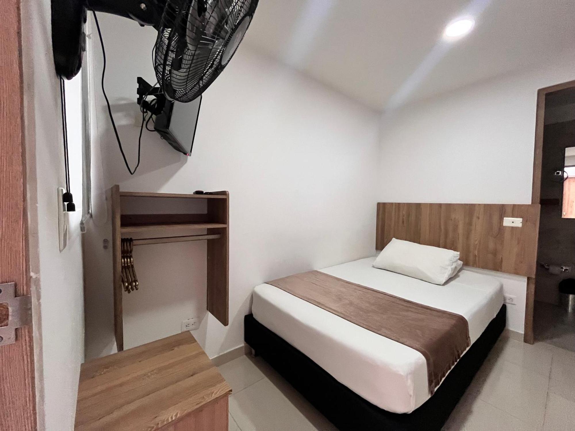 Hotel Sie7E Medellin Bagian luar foto