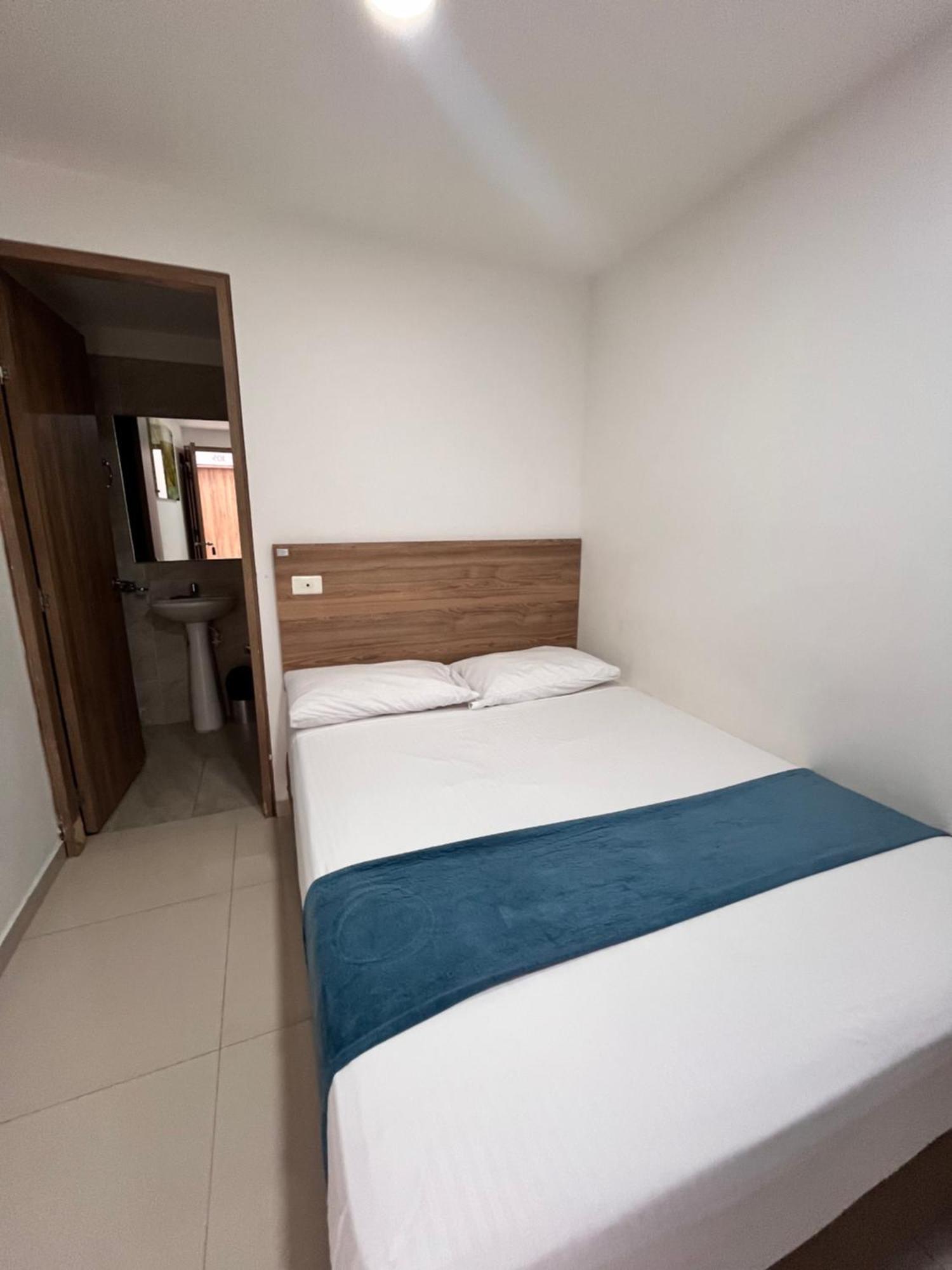 Hotel Sie7E Medellin Bagian luar foto