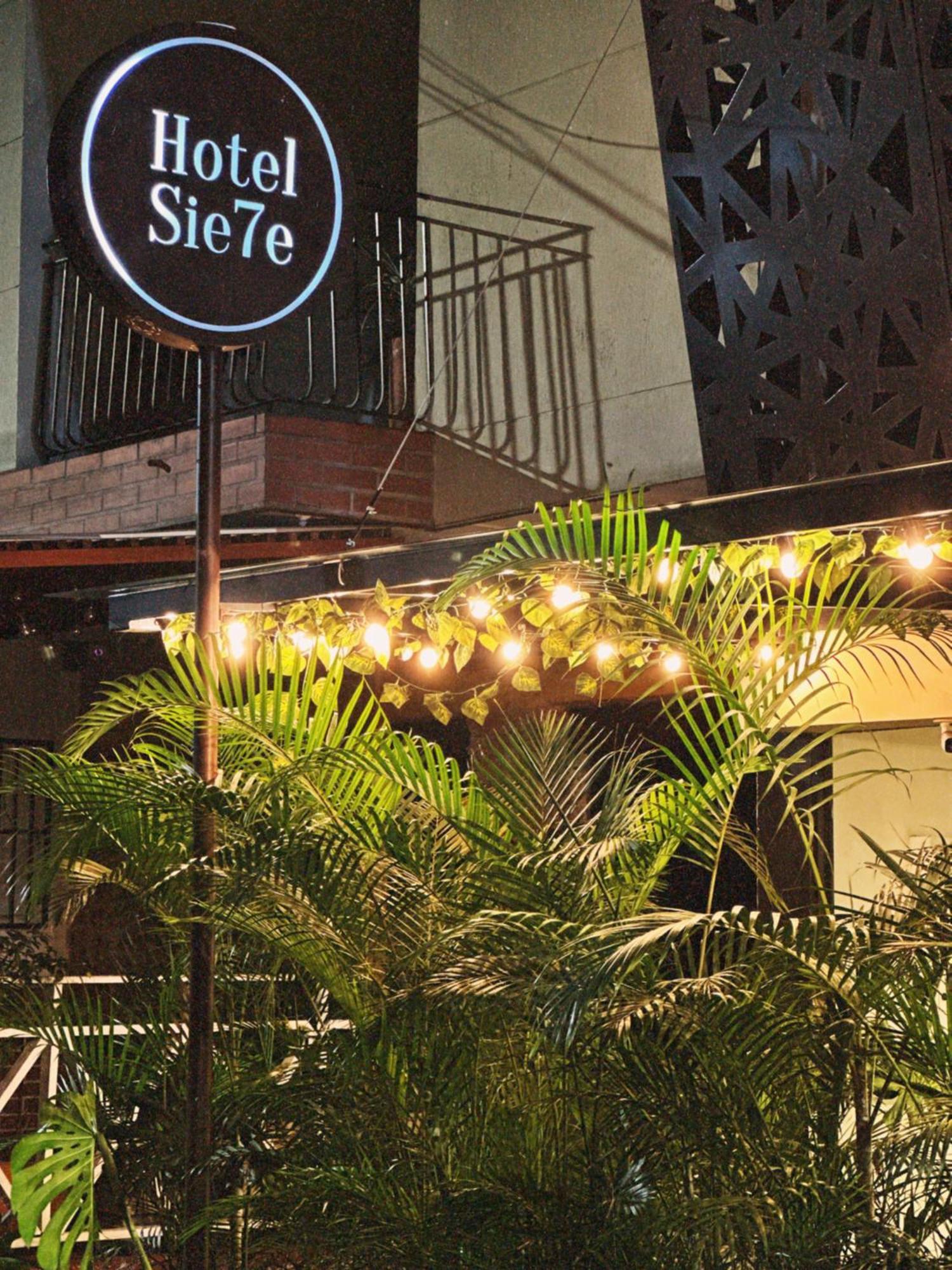 Hotel Sie7E Medellin Bagian luar foto