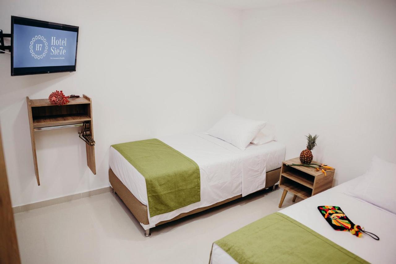 Hotel Sie7E Medellin Bagian luar foto