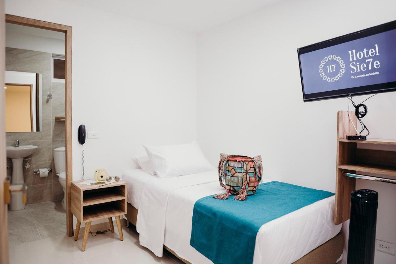 Hotel Sie7E Medellin Bagian luar foto